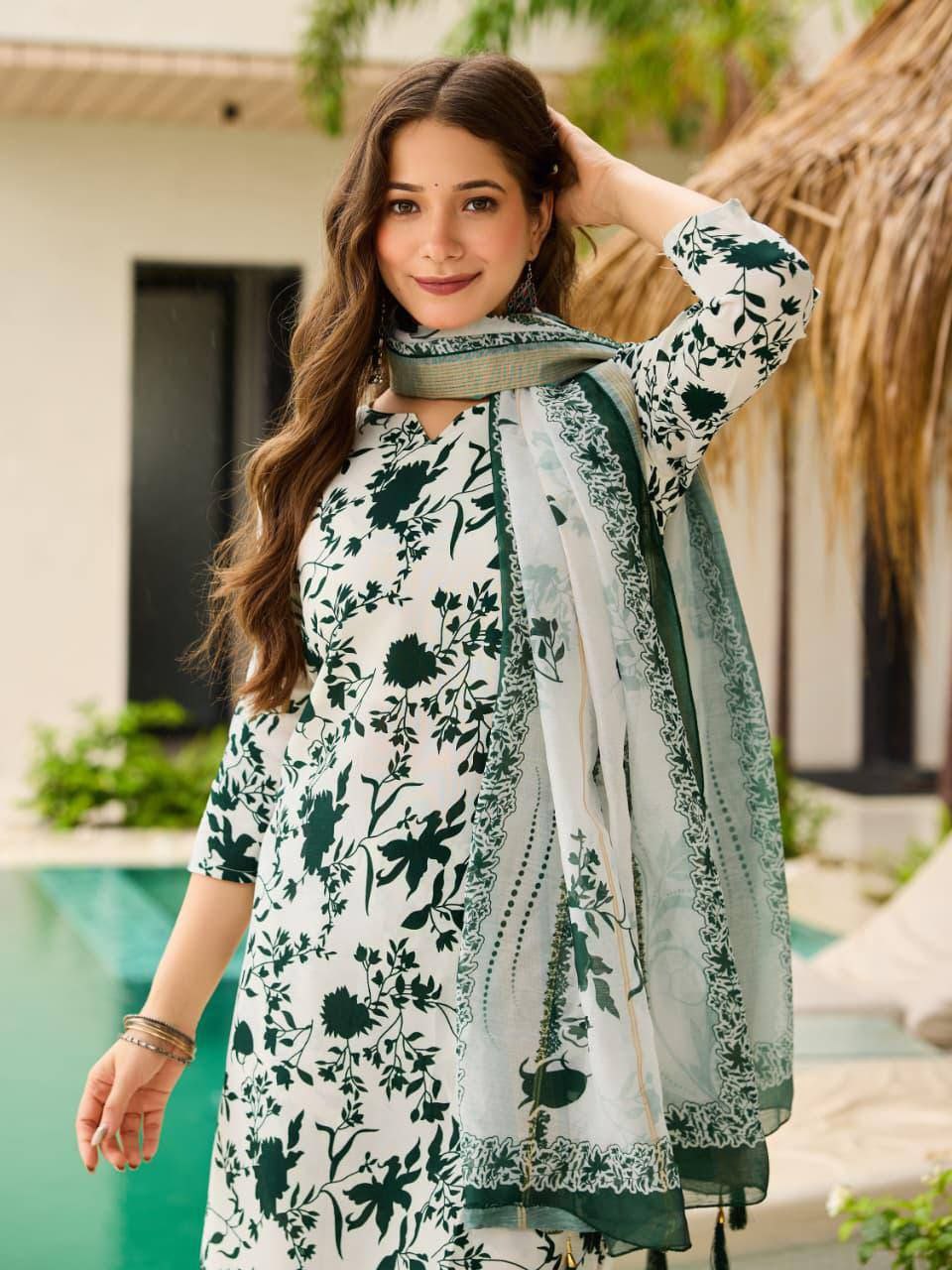 Silk Blend Kurta Set with Jacquard Organza Dupatta – Festive Wear