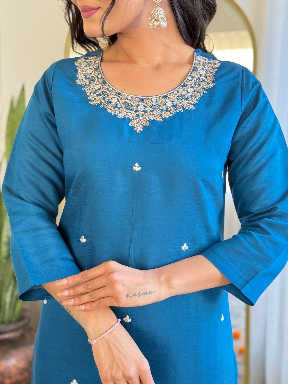 Elegant Roman Silk Embroidered Suit Set with Organza Jacquard Dupatta