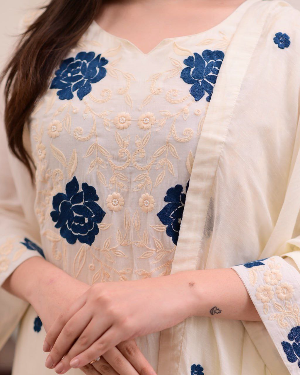 Elegant Reyon Slub Kurta Set with Chanderi Dupatta